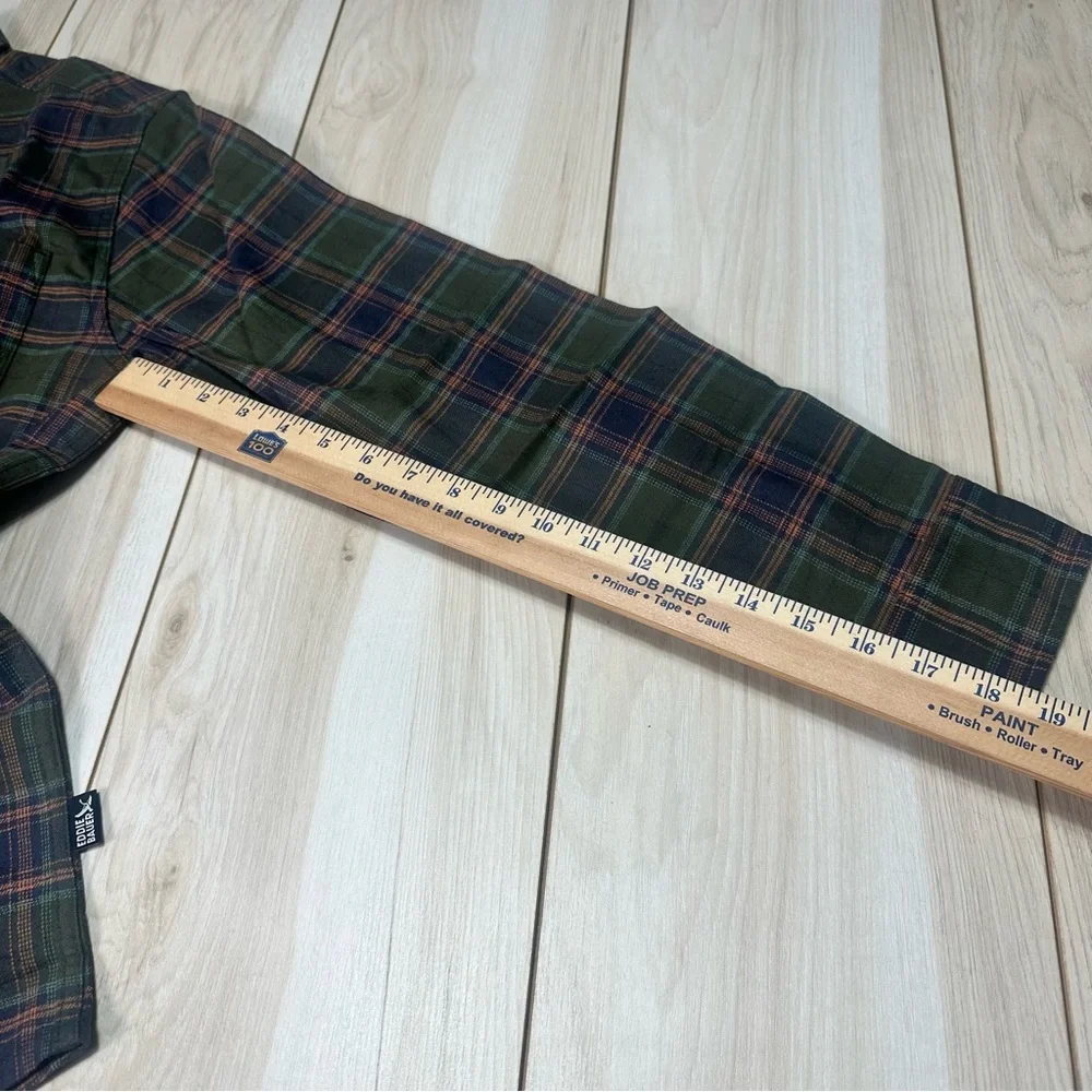 Eddie Bauer Men's Flannel Shirt Size Medium Green New - Picture 10 of 13